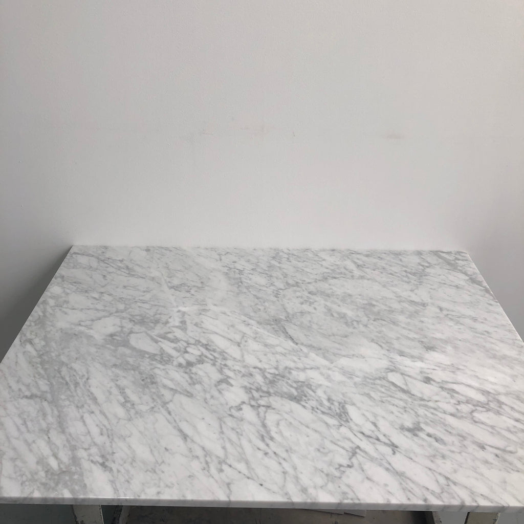 Surface Corbett 36 x 48
